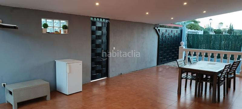 Foto 9e90c22f-3258-4212-baed-e7ff7b9321cc. Chalet con camino riscaldamento parcheggio piscina in Montroy