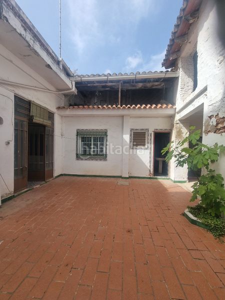 Foto 159a8aab-d3b4-4a10-888b-13f7252a71f8. Casa amb aparcament a Benifaió