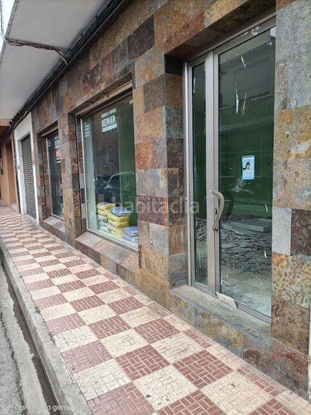 Foto 21447aa3-6f05-48a2-9832-82be10fe5f87. Local comercial a Almussafes