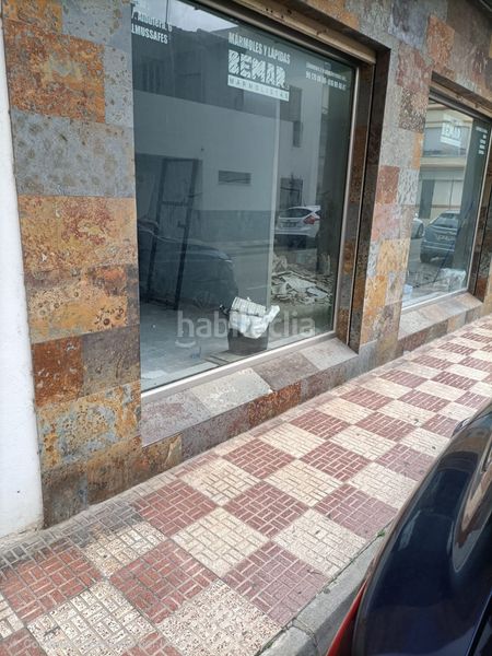 Foto 754f3cff-5c39-4fad-8236-7b3fcc74b53b. Local comercial a Almussafes