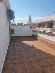 Attique en Centro Ciudad. Atico en una planta centro manises