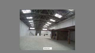 Rent Industrial building  Carrer de la cautiva. Nave en alquiler junto a a3 y almacén de consum