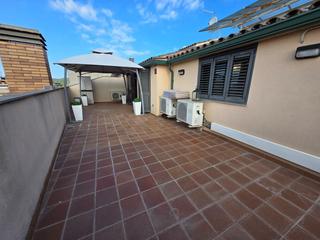 Duplex à Eixample - Can Bogunyà. Ático duplex con plaza de  parquing  trastero en el centro