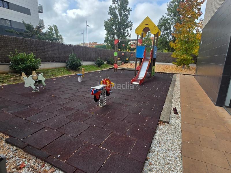 Foto 22fda1fd-46e9-41ac-ae1b-b3421d28f493. Piso bonito piso con 2 plazas de parking y trastero en Sabadell