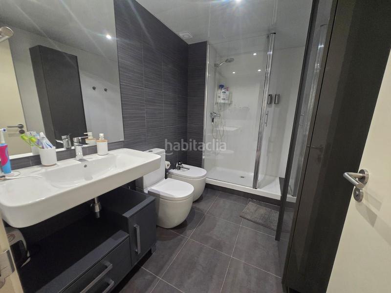 Foto 395e1ade-62c4-48b4-a8ca-2aa8e00d7dd1. Piso bonito piso con 2 plazas de parking y trastero en Sabadell