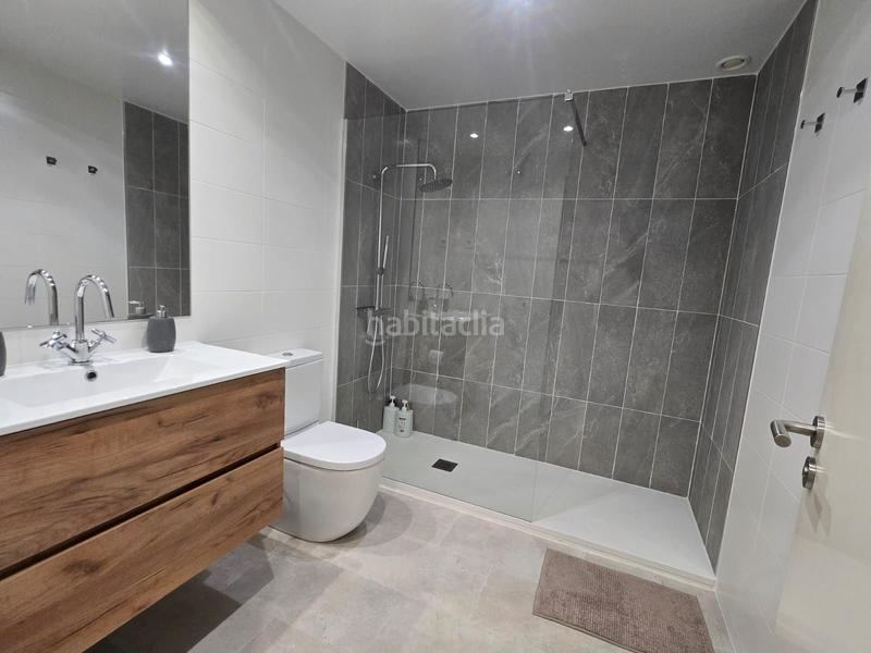 Foto 3f0a1681-9446-4ed3-ae01-6ccdf02b554e. Piso bonito piso con 2 plazas de parking y trastero en Sabadell