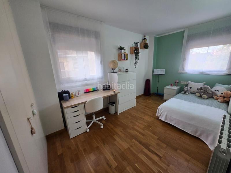 Foto d253029f-cebe-49ff-aaf1-d4de0a535888. Piso bonito piso con 2 plazas de parking y trastero en Sabadell