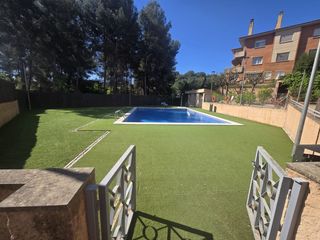 Appartement à Pallejà. Piso con terraza plaza de parking