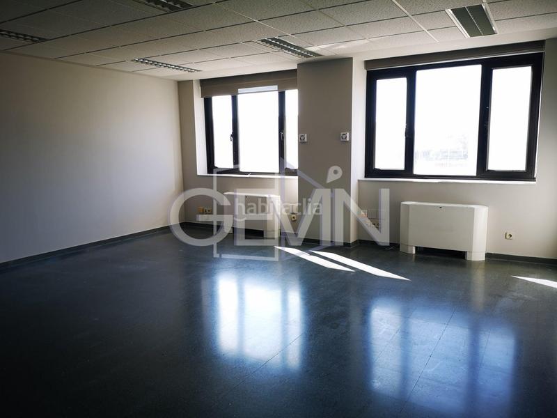 Foto 0f787ada-fb04-4f09-b952-0d4c9aef4ca8. Miete büro in Santa Perpètua de Mogoda