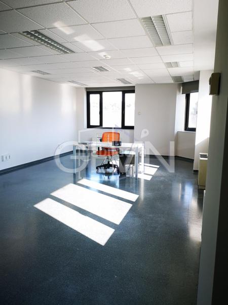 Foto ccf28602-b4f7-481b-b2b2-e1824a7a3524. Miete büro in Santa Perpètua de Mogoda