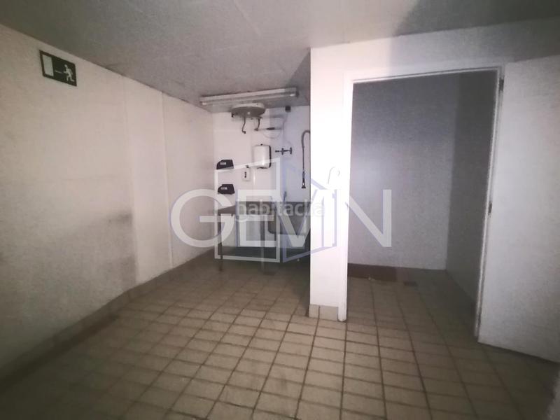 Foto 5ee10c94-6237-4b0a-ab13-ddb5e79a0354. Lloguer local comercial a Santa Perpètua de Mogoda