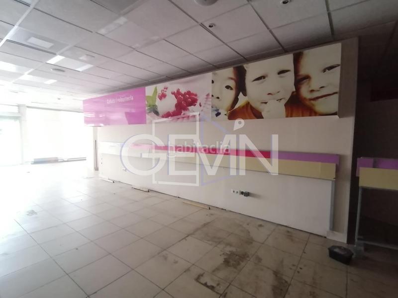 Foto a9372ddc-31dd-4e95-93d4-be8009936829. Lloguer local comercial a Santa Perpètua de Mogoda