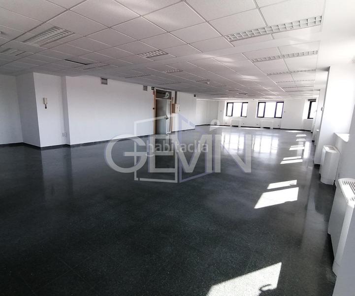 Foto 8138a9f5-8fd5-4257-869f-c6af470bddb9. Lloguer oficina a Santa Perpètua de Mogoda