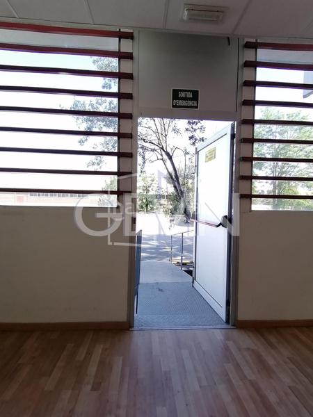 Foto cceaf71c-d3e5-4fc9-bac1-ea02d1d34772. Lloguer oficina amb calefacció aparcament a Santa Perpètua de Mogoda