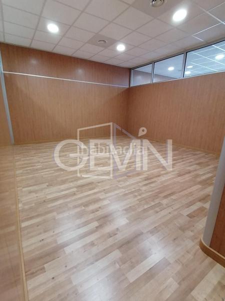 Foto dc3aa6e9-c9cd-4cd8-8a34-ed0c9b823f61. Miete büro mit heizung parking in Santa Perpètua de Mogoda