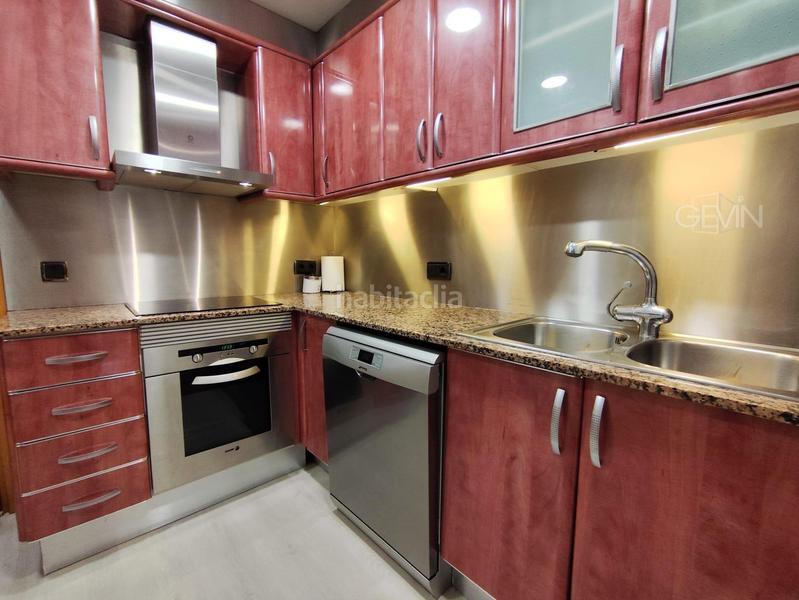 Foto 20d0440e-b727-4b14-8105-a709bd957879. Appartamento in Santa Perpètua de Mogoda