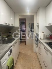 Flat in Santa Perpètua de Mogoda. Piso en planta baja en la zona de comillas
