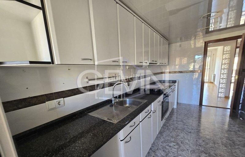 Foto fe174aa1-8783-433c-b1bb-602b25efa99e. Pis a Ca n´Oriol Rubí