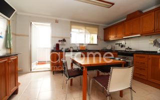 Piso en La Cañada. Piso con 4 habitaciones con aire acondicionado y vistas a la mon