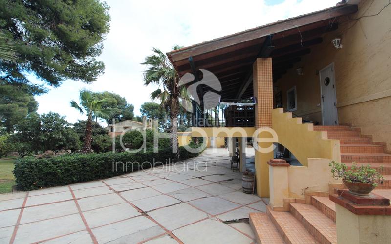 Foto fbd8e6ac-4c0c-4947-8fd1-45d7b049ba68. Chalet en La Cañada Paterna