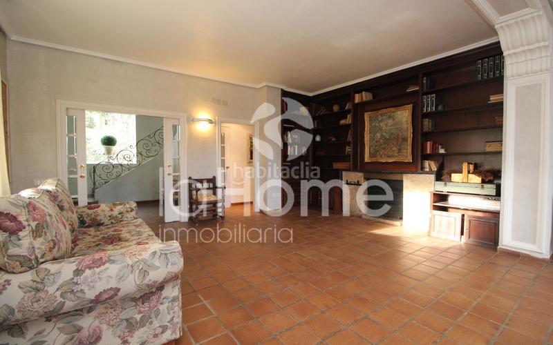 Foto 0e793182-554a-44e9-b520-9f40f882aabe. Xalet amb calefacció aparcament piscina a La Cañada Paterna