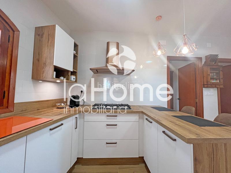 Foto 7b80e552-7f10-49ac-a9cc-741b818f6c80. Chalet avec cheminée chauffage parking piscine dans Chiva