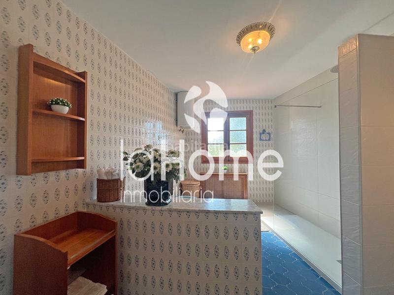 Foto a6340241-faaf-4b03-b0be-4a84ed8af3de. Chalet avec cheminée chauffage parking piscine dans Chiva