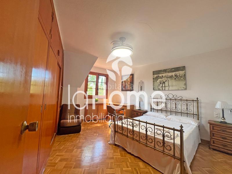 Foto ea0b1401-14ad-42b1-bb8c-b4f6b375dd06. Chalet avec cheminée chauffage parking piscine dans Chiva