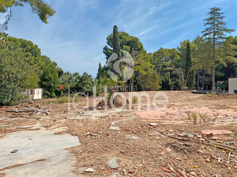 Foto c20bc4d8-8d7d-4562-b4a1-4fa829babf37. Terreny residencial a La Cañada Paterna