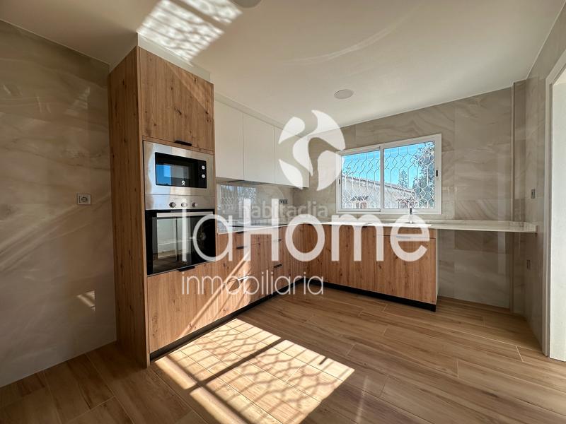 Foto 79c7fa35-c122-4ef0-99fd-a1d7fc68cd65. Rent chalet with parking pool in La Cañada Paterna