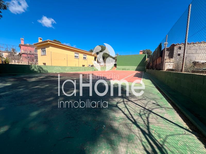 Foto 1c114da4-794b-47d5-8749-bb7d454625ad. Chalet in carrer 406 25 in La Cañada Paterna