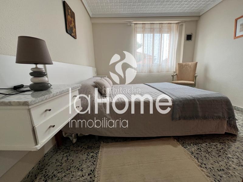 Foto 1d14d4a2-fe51-4382-9606-f42896c8a1d4. Chalet in carrer 406 25 in La Cañada Paterna