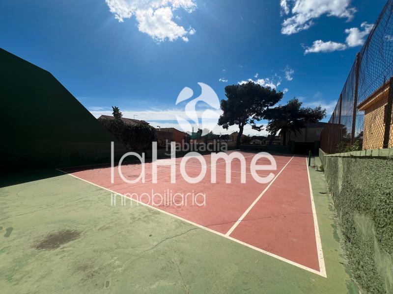 Foto 535731fc-da7a-4408-bfc8-114a52d03d25. Chalet in carrer 406 25 in La Cañada Paterna