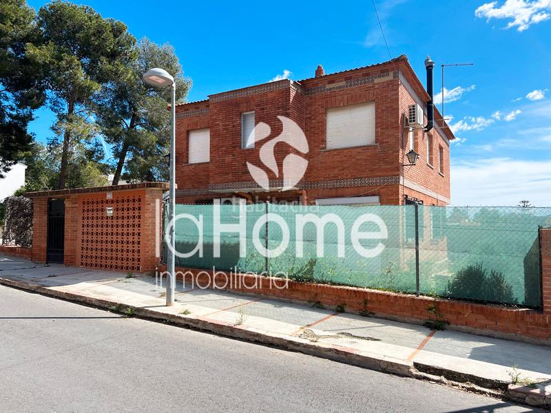 Foto 8c0a6009-3da7-4ec5-b52c-46afdb21ff02. Chalet in carrer 406 25 in La Cañada Paterna