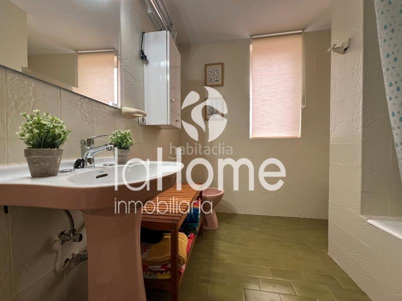 Foto b2f9f0b3-bc0d-4349-b56a-421396447dc7. Chalet in carrer 406 25 in La Cañada Paterna