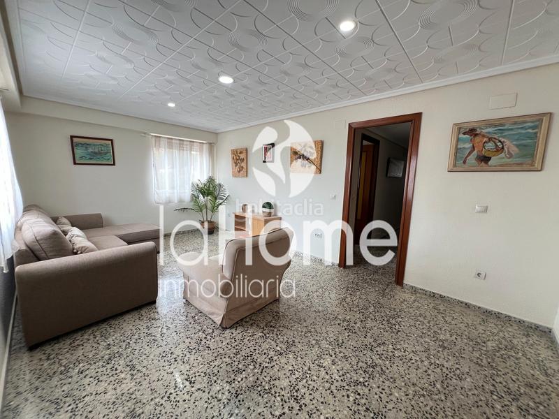 Foto c73860ec-f600-4fd5-a01a-735290feee91. Chalet in carrer 406 25 in La Cañada Paterna