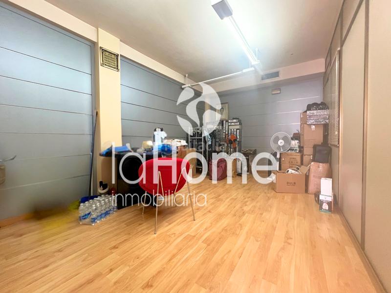 Foto b637218f-47eb-4ece-b65e-8633d0d0960e. Capannone industriale in Polígono del Aeropuerto Manises