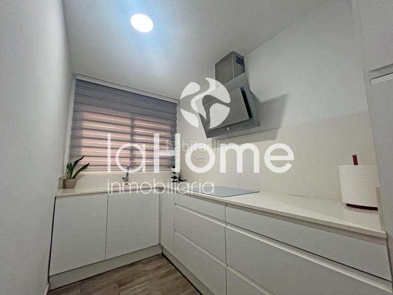Foto 4fcff49e-d873-4aad-89e0-4fc739d4e840. Casa adosada una casa con todos los servicios a mano en Aldaia