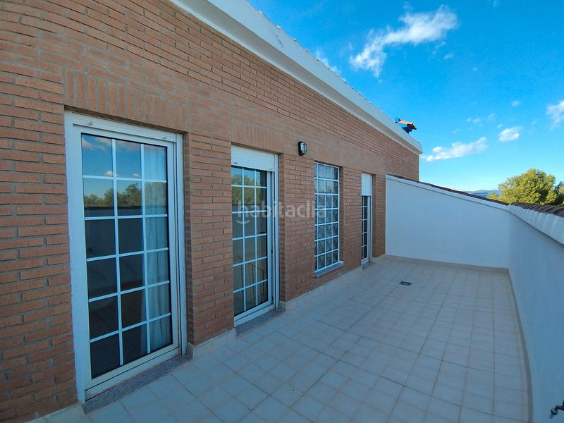 Foto 19ffc208-9975-4ba9-9a77-40fb2c80113d. Xalet amb xemeneia calefacció aparcament piscina a Bétera