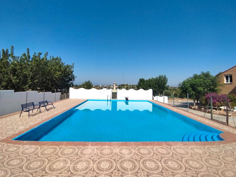 Foto a01aa3df-8707-4af7-8a58-b98dfa233d7b. Xalet amb xemeneia calefacció aparcament piscina a Bétera