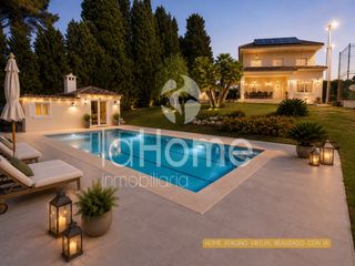 Chalet in La Cañada. Chalet independiente ideal para familias grandes