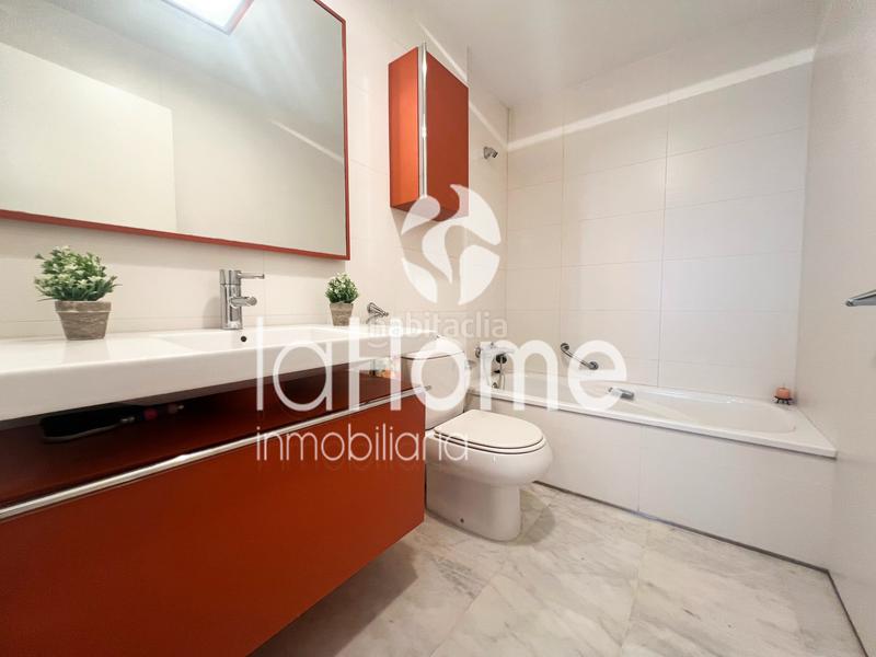 Foto 4e9ed1c6-7f27-4d70-ba22-c34a01428415. Piso apartamento con vistas al mar y a la albufera, tu refugio frente al mediterráneo en Valencia