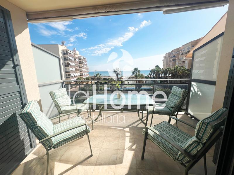 Foto cf8d0971-759d-4453-81a5-15fb9646bda0. Piso apartamento con vistas al mar y a la albufera, tu refugio frente al mediterráneo en Valencia