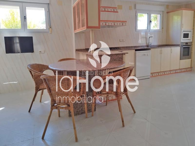 Foto b0dec73b-4b1a-49c7-8e00-6d0ddb1a6b57. Chalet un refugio en la naturaleza: dos chalets independientesen una parcela de 5.624m² en Bétera