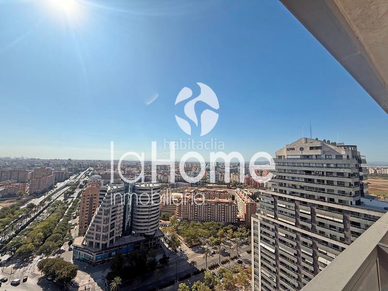 Foto 7ff2c173-3e49-4ea9-84a4-21dbc0858e77. Alquiler piso todo el espacio que necesitas, con vistas de ensueño sobre en Valencia