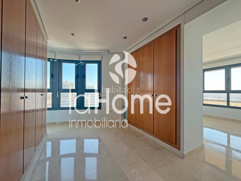 Foto c268bf58-d14d-4ba2-abb2-f40d4411a384. Location appartement avec chauffage parking piscine dans Valencia