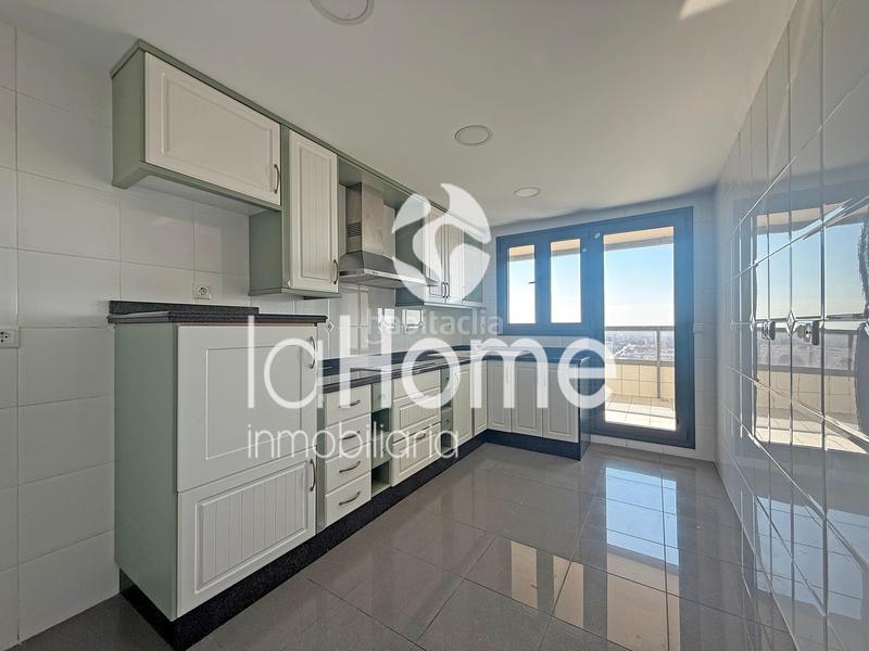 Foto 4160b7f1-3e1e-4a50-97b5-8376c2e54234. Rent flat with heating parking pool in Sant Pau Valencia