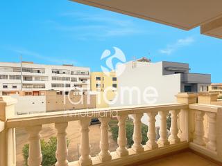 Pis a Monserrat. En el centro y rodeado de todos los servicios y comodidades.