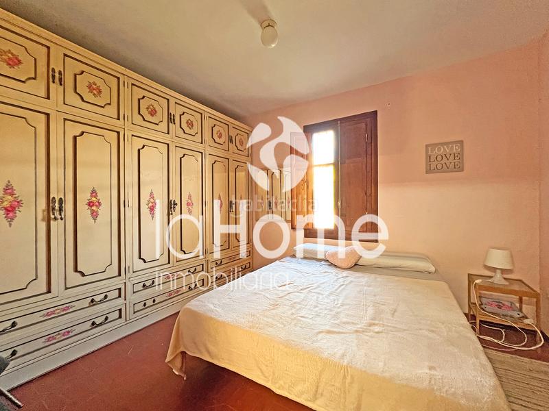 Foto 5af3701b-d235-48df-aca0-7b939d242ea5. Chalet  independiente con espacios grandes y en una ubicación inmejorable en Paterna