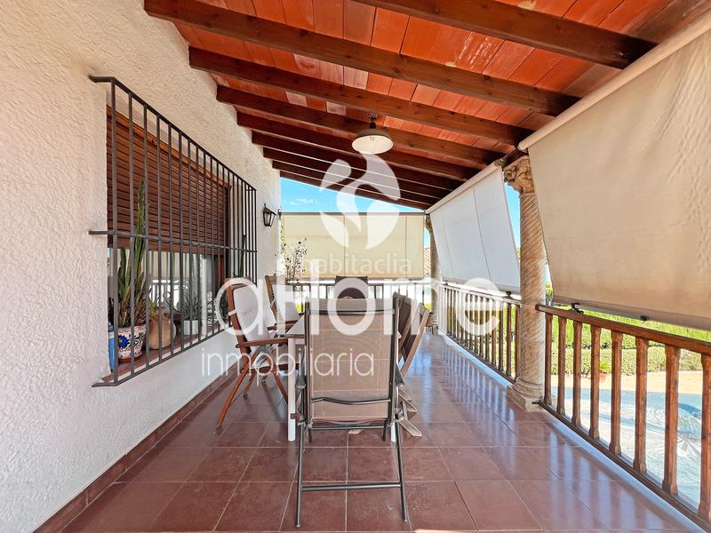 Foto 68dbec5d-45fa-48cc-a35e-a8f8e71ac99f. Chalet  independiente con espacios grandes y en una ubicación inmejorable en Paterna